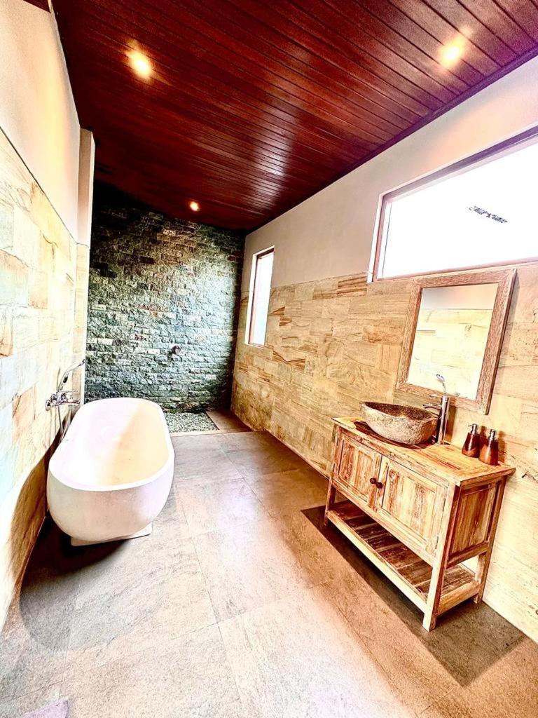 The Madawa Suites Убуд Екстериор снимка